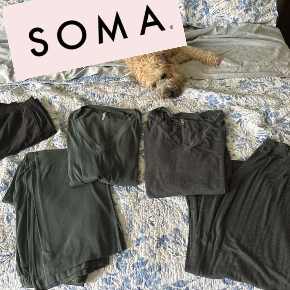 🤩🤩$40 Soma Lounge Set Forest Green Sz L